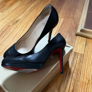 CHRISTIAN LOUBOUTIN SHOES SIZE 37.5
